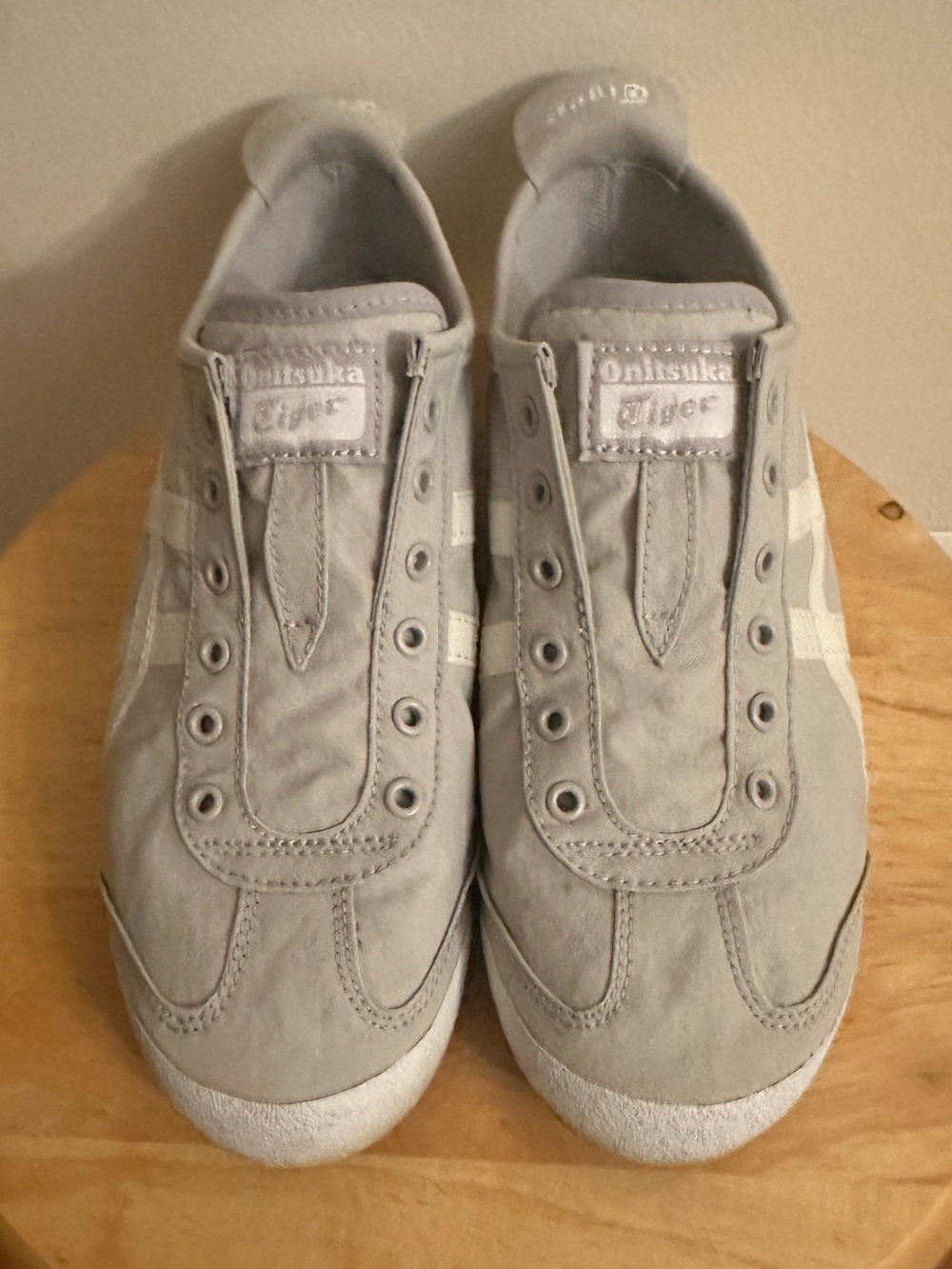 🐯 ONITSUKA TIGER 🐯 by ASICS slip-on Sneakers